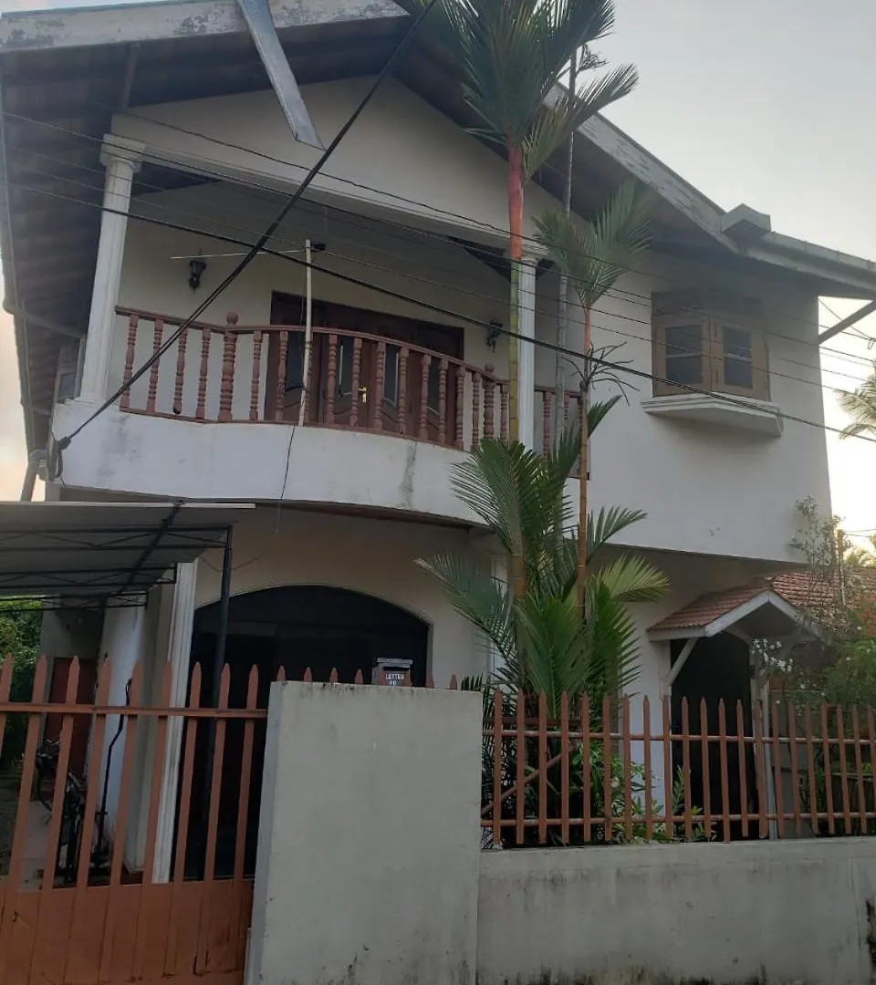 Anys Villa Katuwapitiya